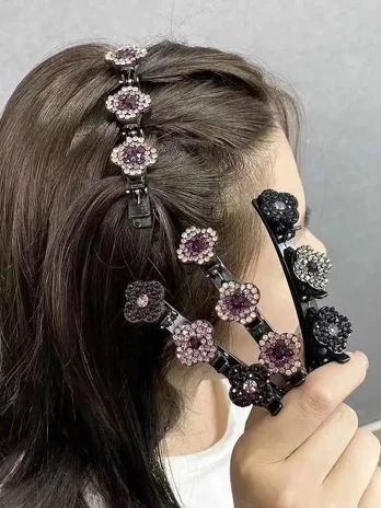 Hair Clips  ১ পিস ২৫০ টাকা। ২ পিস  8৫০ টাকা অফার